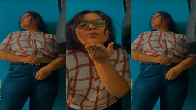 Horny Girl Fingaring And Deeper Suck leaked Video